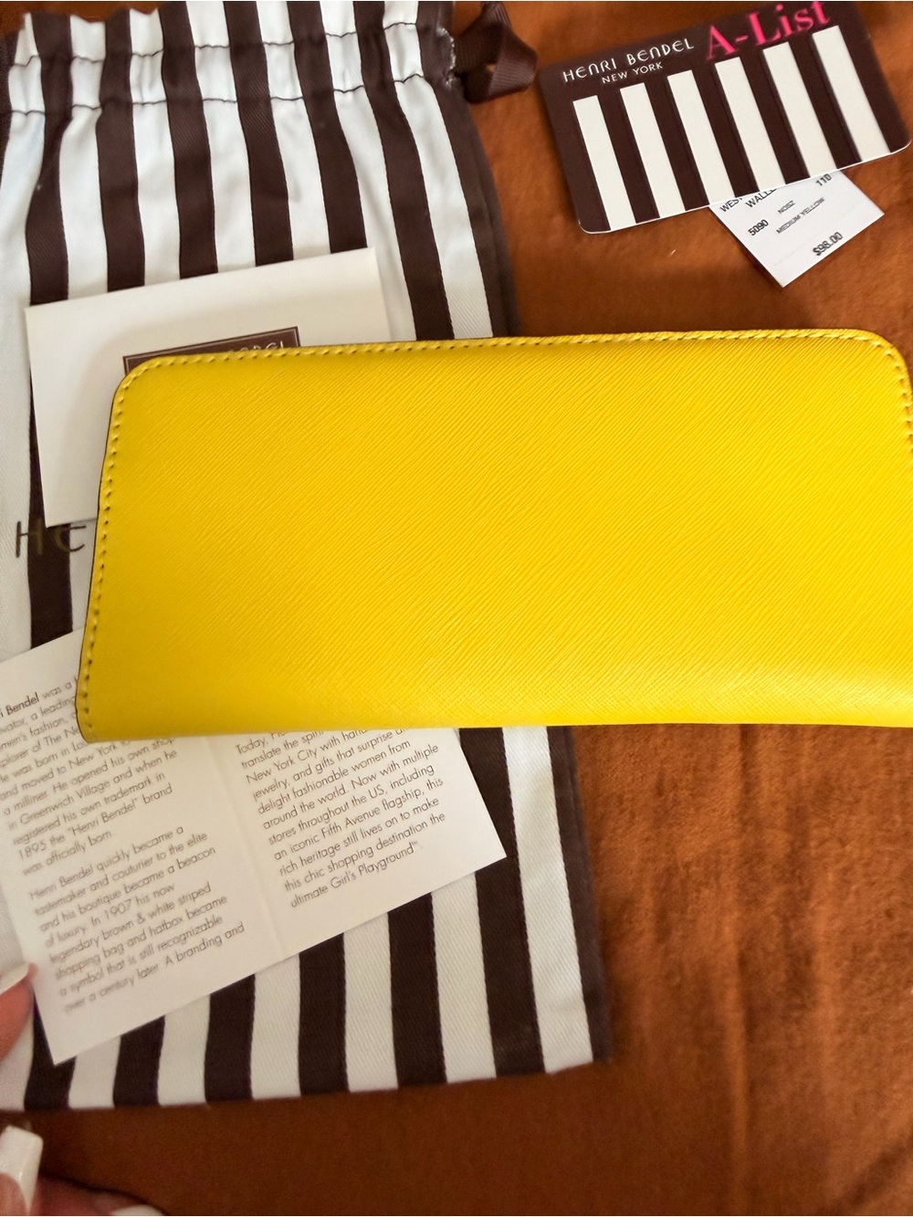 Henri Bendel Bright Yellow Saffiano Leather Wallet NWT - Picture 9 of 13